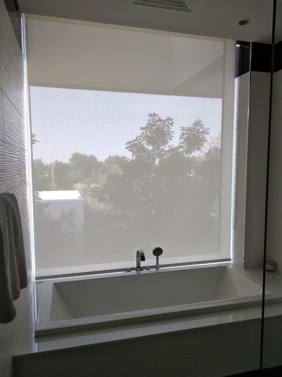 roller blinds (4)
